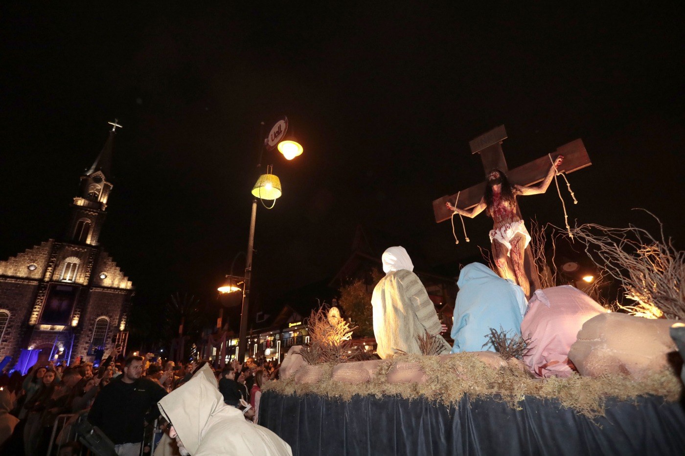 Procissão dos Passos propõe momentos de oração, fé e reflexão